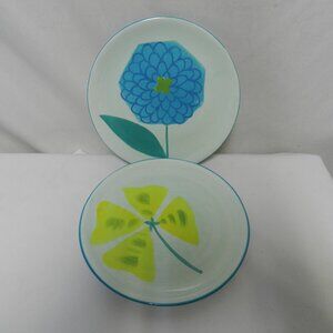 Crate & Barrel Flower Floral lunch appetizer salad side plate Set 2 Pair 8"